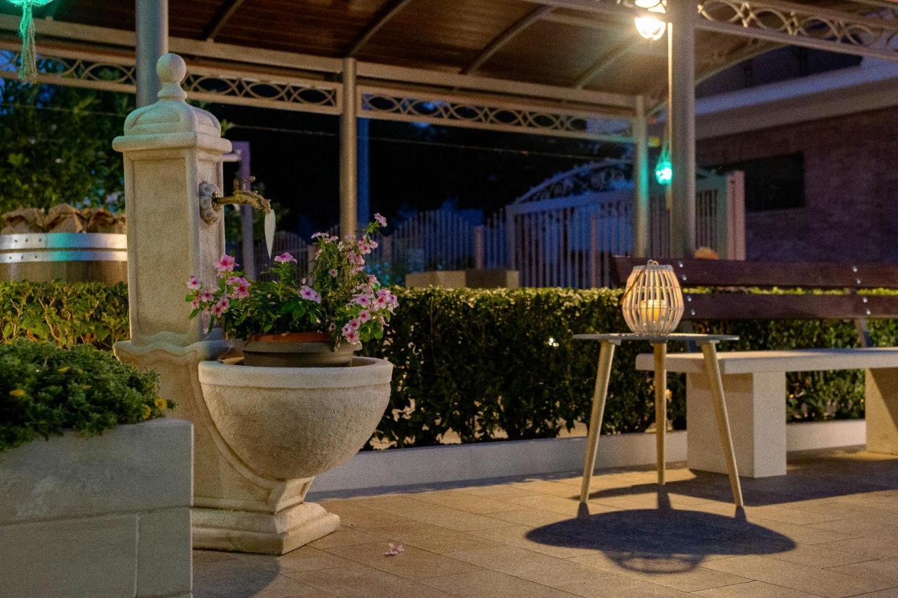 B&B L'Abbazia Torremaggiore Экстерьер фото