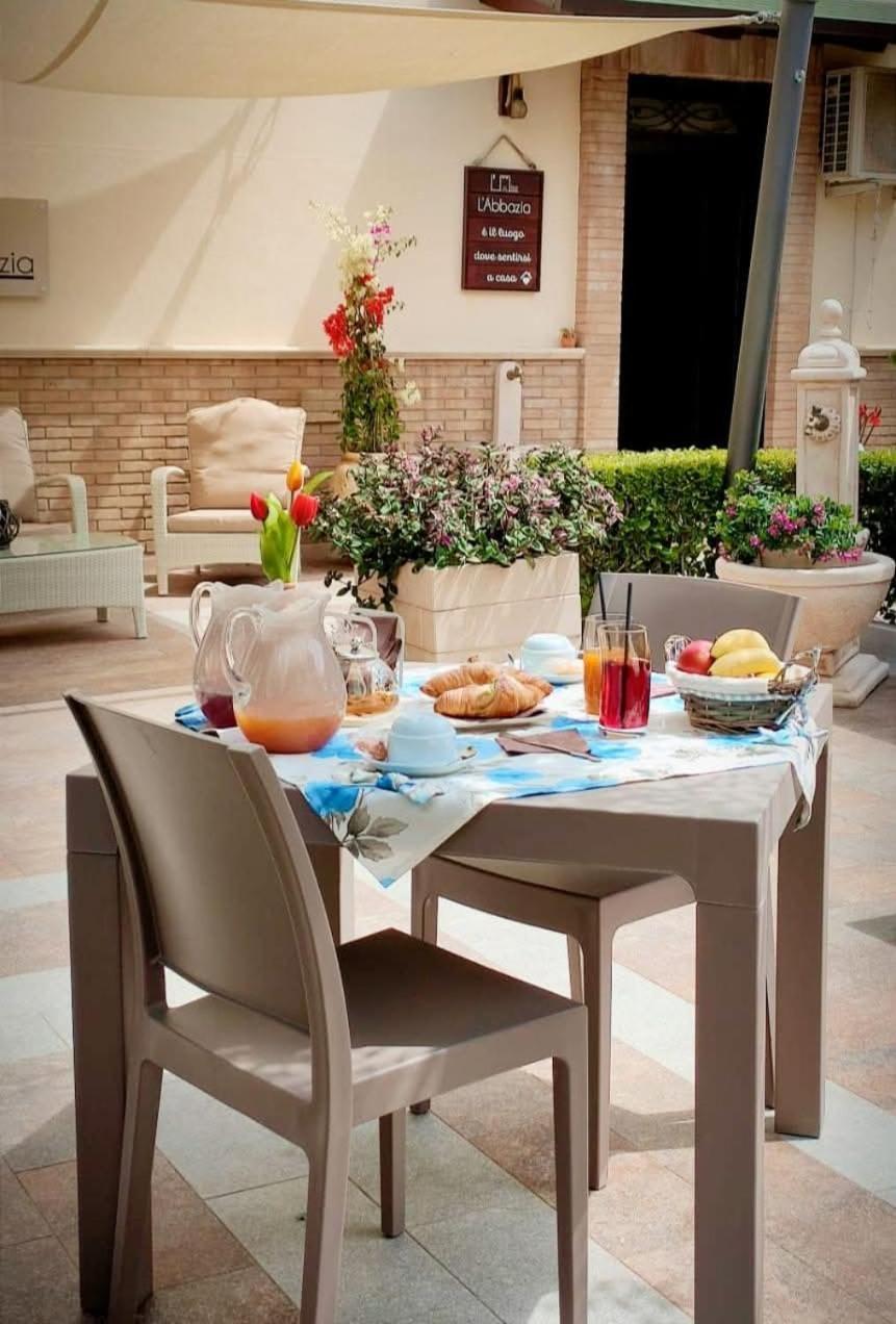 B&B L'Abbazia Torremaggiore Экстерьер фото